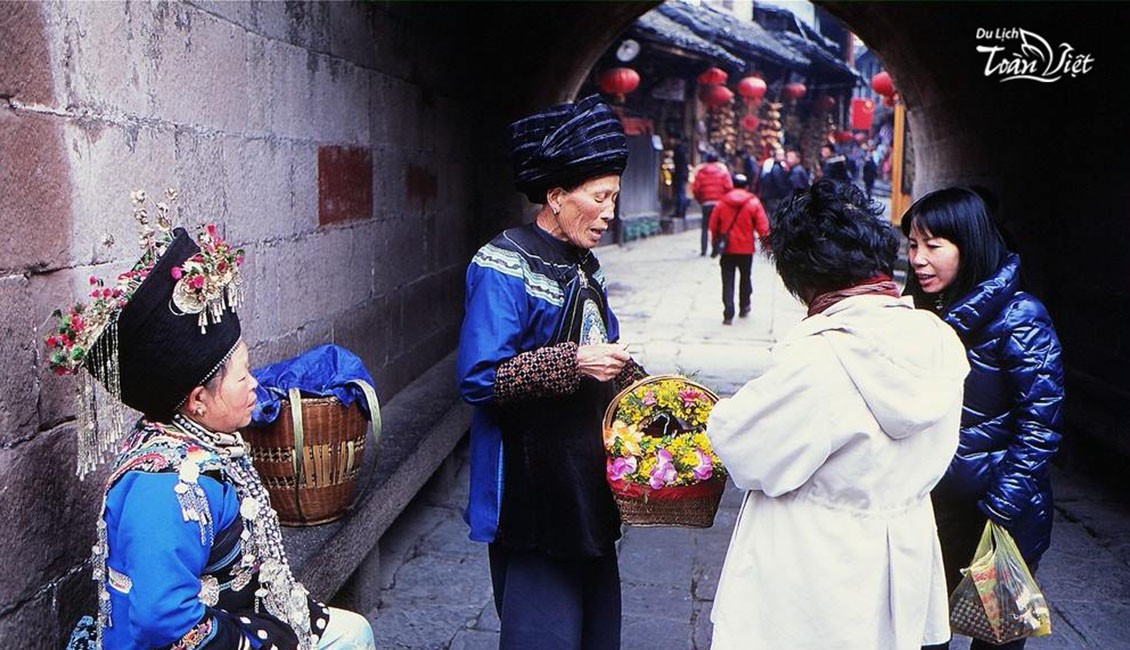 Du lịch Trung Quốc Trương Gia Giới Phượng Hoàng Cổ Trấn