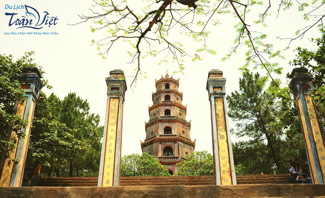 Tour Đà Nẵng Huế - Chùa Thiên Mụ