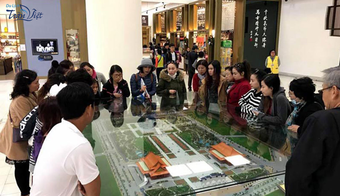 Du lịch Đài Loan tham quan nhà tưởng niệm Tưởng Giới Thạch