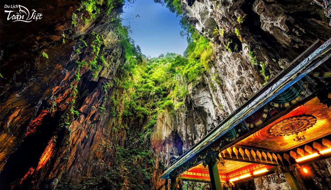 Tour Malaysia động batu