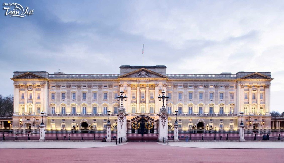 Tour du lịch Anh cung điện Buckingham