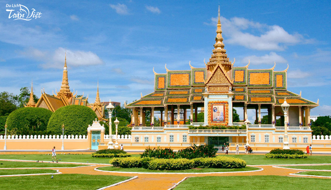 Tour Campuchia cung điện hoàng gia