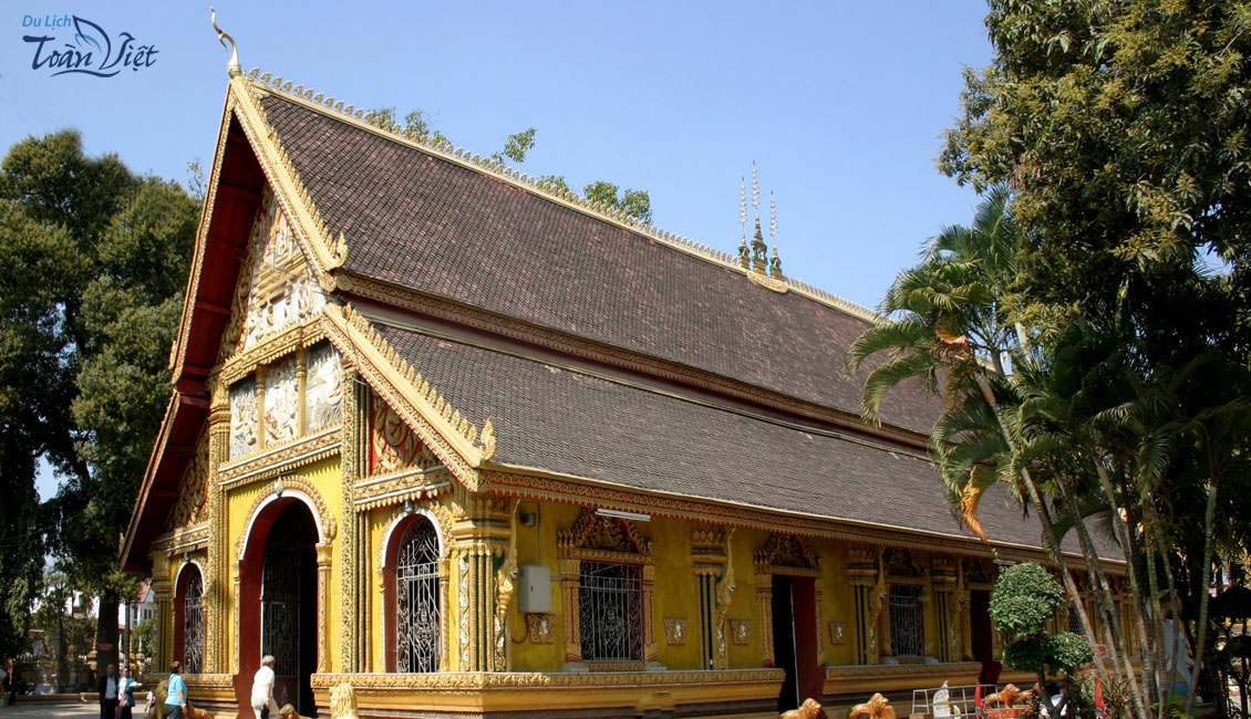 Tour Lào chùa si muang