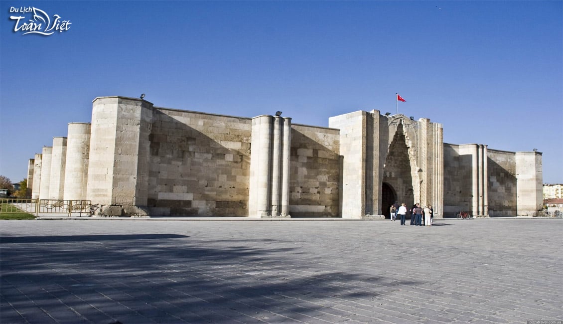 Tour du lịch Thổ Nhĩ Kỳ khách sạn cổ Caravanserai