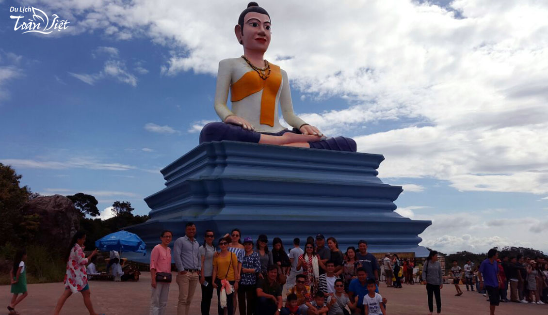 Tour Campuchia tượng bà mao