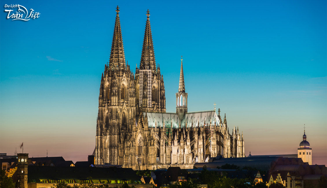 Tour du lịch châu Âu nhà thờ Cologne 