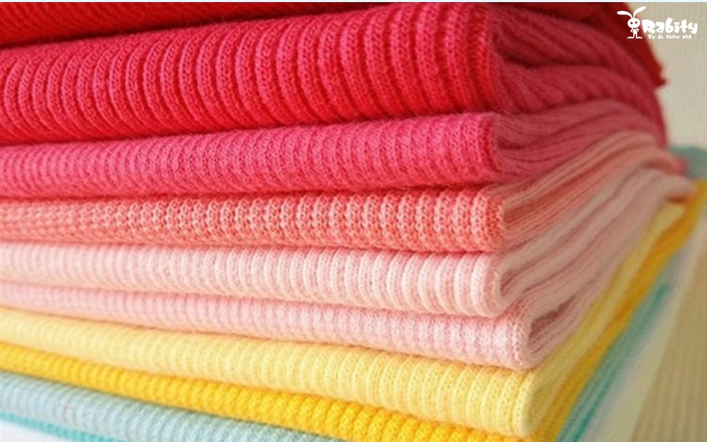 Vải len spandex ấm áp nhưng vẫn đảm bảo sự co giãn, mềm mại và độ bền