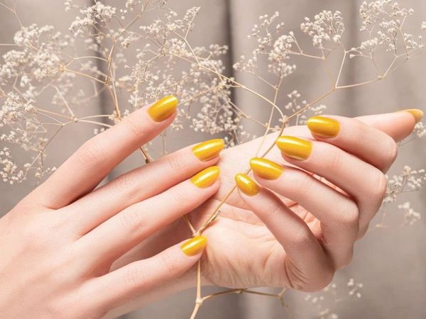 Acrylic nails là gì? Tất tần tật về móng acrylic