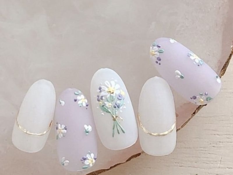 Nail box hoa cỏ đơn giản