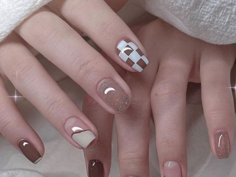 Mẫu nail hoa văn vải caro