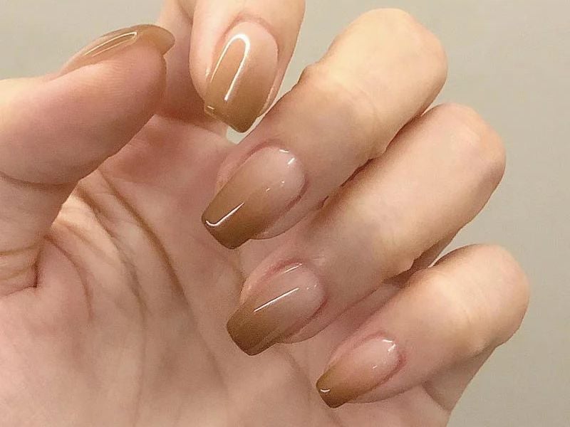 Nail ombre nâu ấm áp