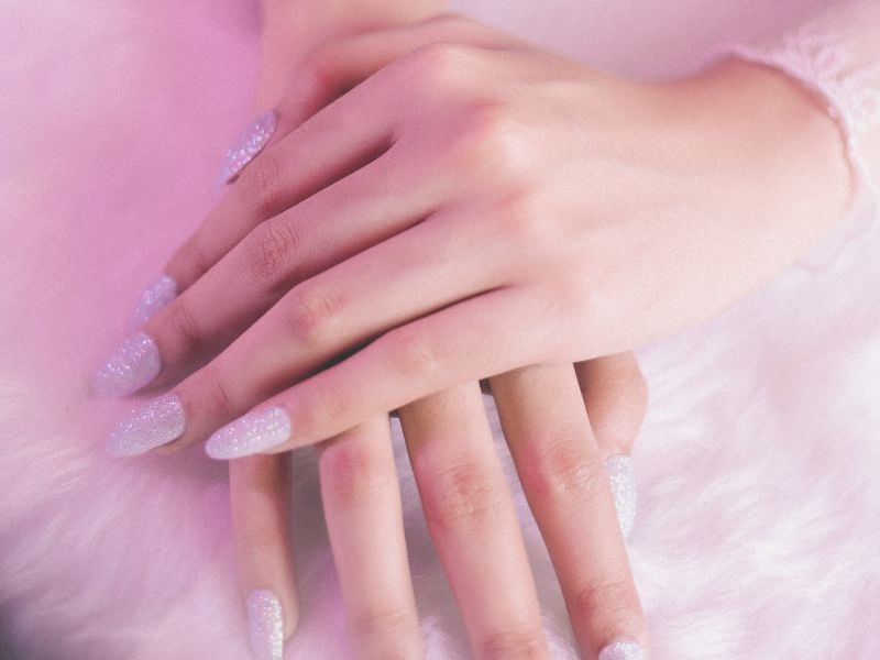 Nail ombre kim tuyến tỏa sáng