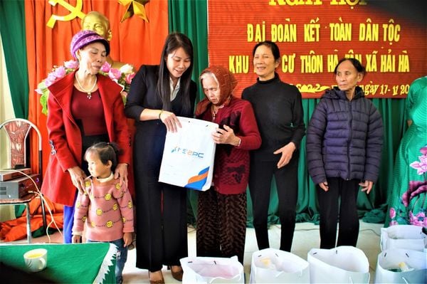 NS2PC: Chung vui ngày Hội Đại đoàn kết toàn dân tộc tại khu dân cư.