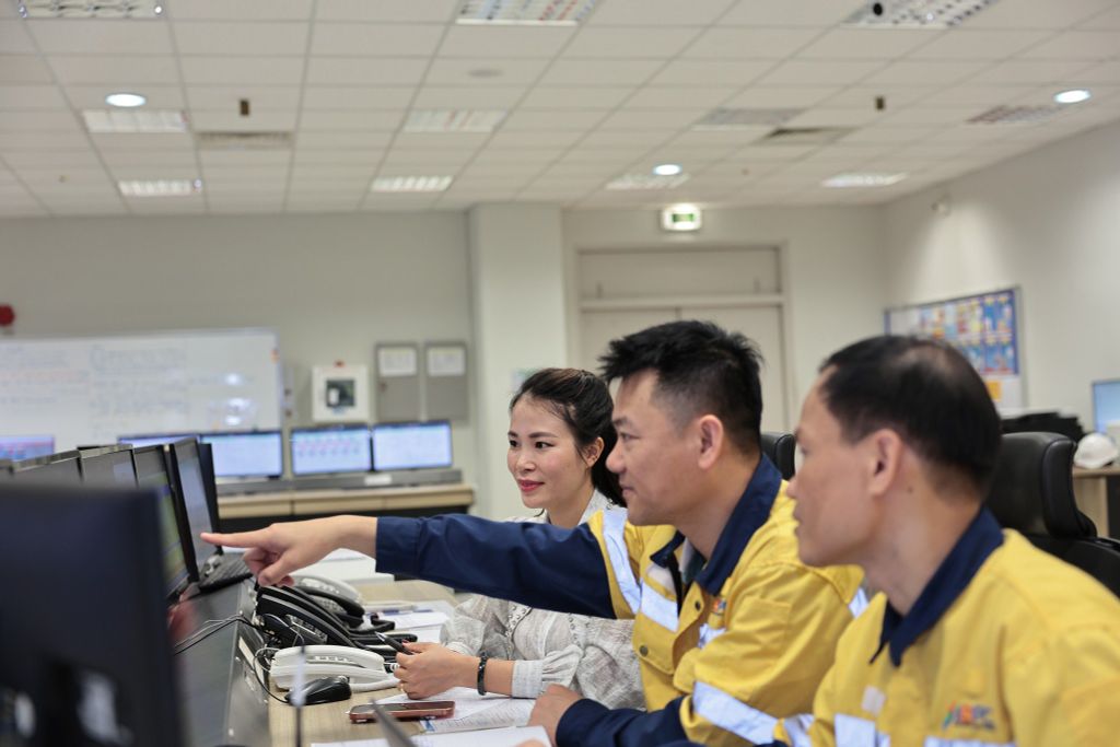 NHIỆM VỤ ĐÊM GIAO THỪA!
