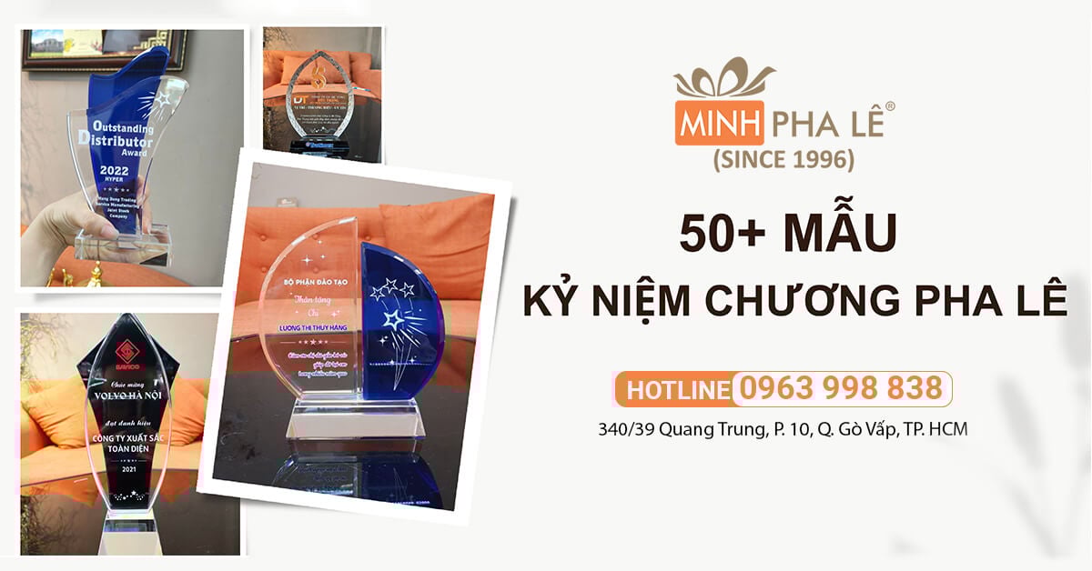 Top 50+ Mẫu Kỷ Niệm Chương Pha Lê Đẹp Cao Cấp 2023