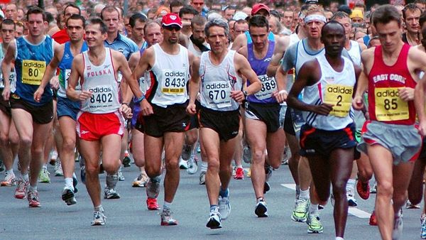 Có phải đua marathon mà không tập luyện là một ý tưởng bất khả thi?
