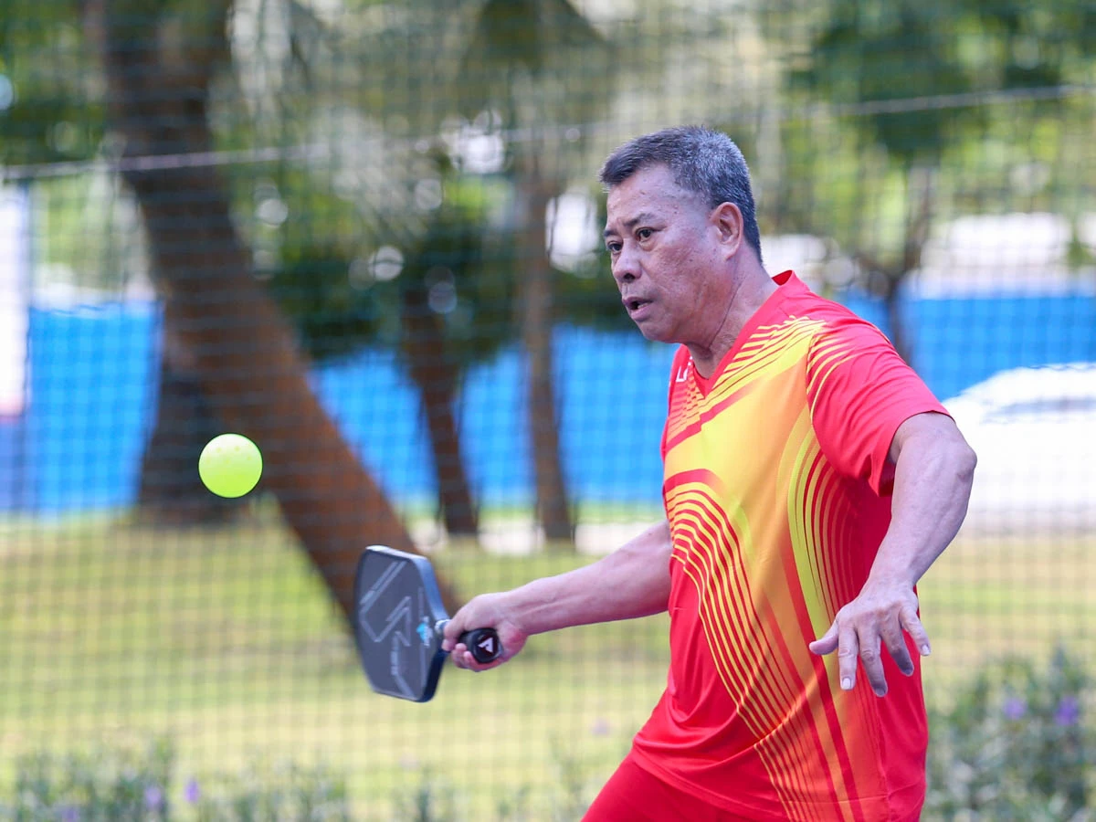 Pickleball cho mọi lứa tuổi : từ trẻ em đến người lớn tuổi
