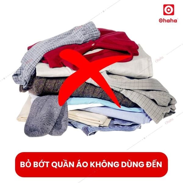 Sắp xếp tủ quần áo gọn gàng, ngăn nắp