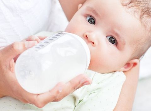 Kinh nghiệm chọn mua bình sữa cho trẻ chuẩn nhất cho các mẹ