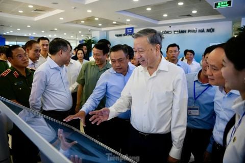 ComQ Chào Bác Tổng! Với Công Nghệ Tiên Tiến Phục Vụ Hành Chính Công Ngày Đầu Sáp Nhập Tại Hà Nội & TP. Hồ Chí Minh
