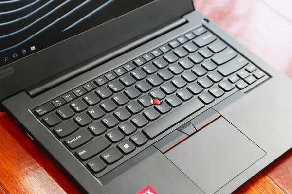 Laptop-Lenovo-ThinkPad-Edge-E580-20KS005NVA-ban-phim