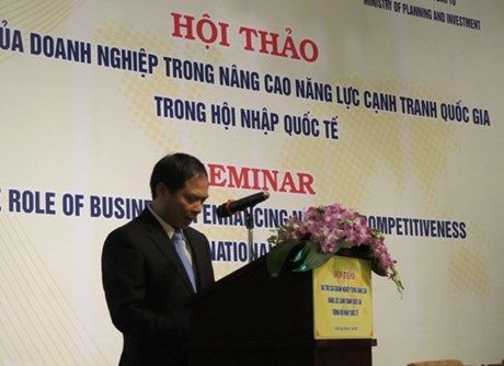 Chairman - General Director of TrungThành, Mr. Phi Ngoc Chung attends the seminar 