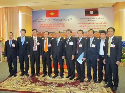 Chủ tịch - Tổng Giám đốc Phí Ngọc Chung tháp tùng Chủ tịch nước Trương Tấn Sang thăm chính thức Cộng hòa Dân chủ Nhân dân Lào
