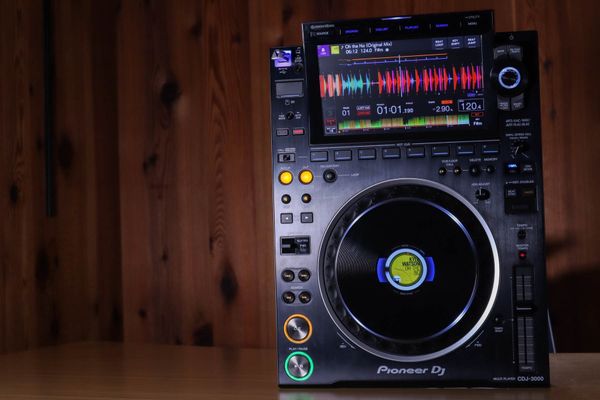 Review và phân tích sản phẩm mới nhất của Pioneer DJ: CDJ-3000 phiên bản 2020! (Phần 1)