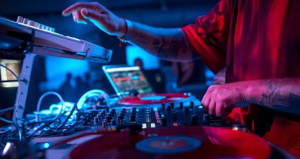 8 lý do khiến cho Mixing trở nên "tối quan trọng" đối với các DJ! (Phần 2)