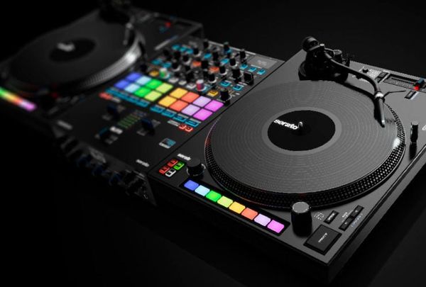 Reloop RP8000Mk2 Turntable: "Hàng hot" của các tay chơi bàn xoay thứ thiệt!