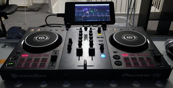 Tự thiết kế khả năng hoạt động độc lập cho chiếc DDJ-400 tại gia!
