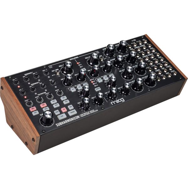 Moog cho ra mắt synthesizer mới "cực chất": The Subharmonicon
