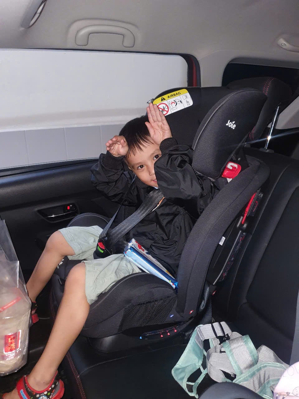 Ghế Ngồi Ô Tô Cho Bé