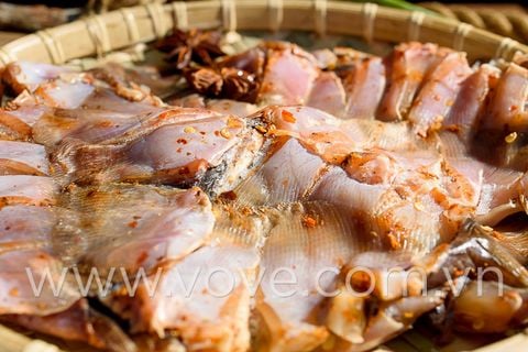 Cá đuối một nắng nướng ngon tuyệt