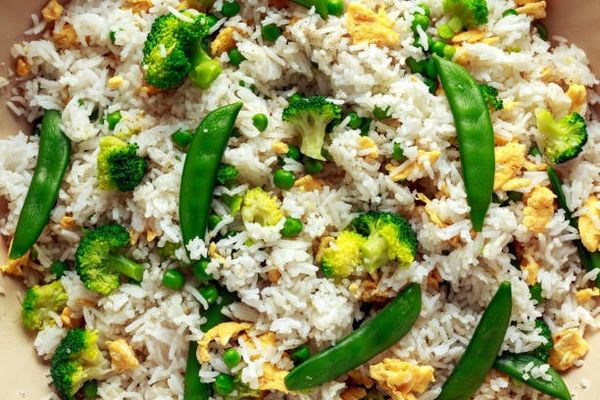 Cơm Basmati Xào Bông Cải Xanh Và Hạnh Nhân