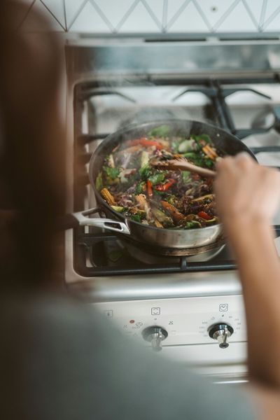 xào rau củ và nấm