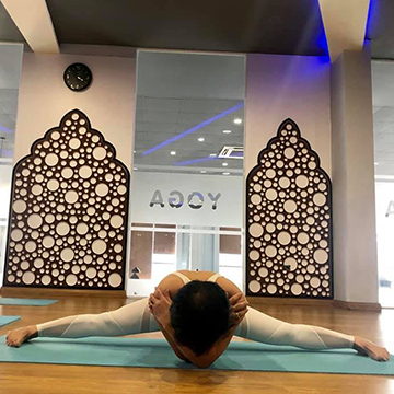 HỘI VIÊN 63 TUỔI VÀ NIỀM VUI MỖI NGÀY CÙNG YOGA