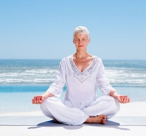 Bài tập Yoga kéo dài tuổi thọ bạn nên tập mỗi ngày - giangyoga