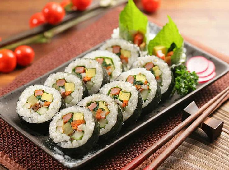 món cơm cuộn được chế biến từ gạm mầm