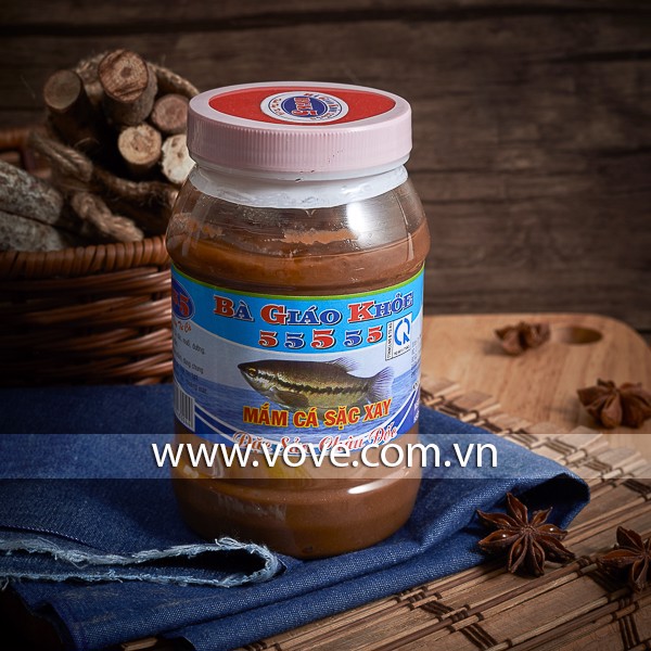 hình ảnh thực tế hũ mắm cá sặc tại cửa hàng vove