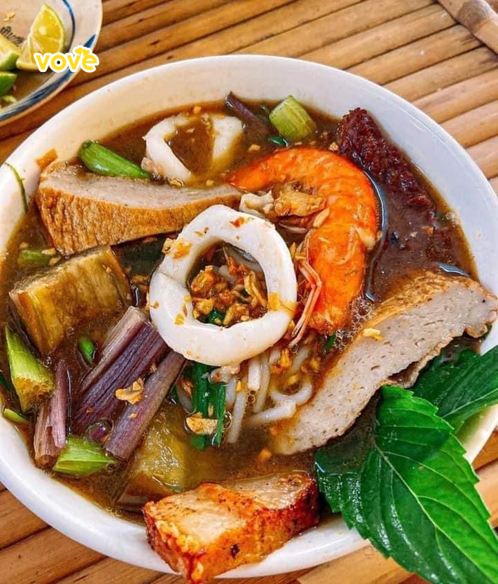 tô bún mắm miền tây được chế biến kèm mắm cá linh