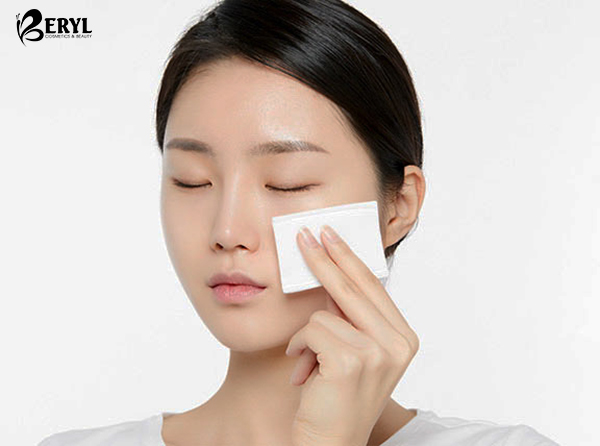 Nước Hoa Hồng Dưỡng Trắng Da Innisfree Brightening Pore Skin 150ml