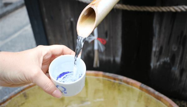 nguồn nước làm rượu sake