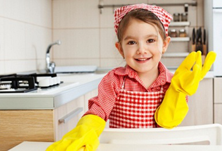 Dạy con làm việc nhà – bồi dưỡng kỹ năng sinh tồn cho con