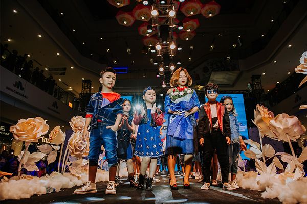 Ngắm dàn mẫu nhí siêu đáng yêu trong BST “Little Star” của GENKIDS tại Tuần lễ thời trang trẻ em Hà Nội 2017
