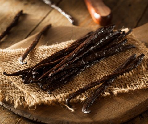 Quả Vanilla Madagascar – “Viên ngọc đen” của thế giới ẩm thực
