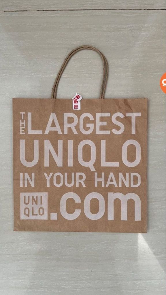 túi giấy Uniqlo
