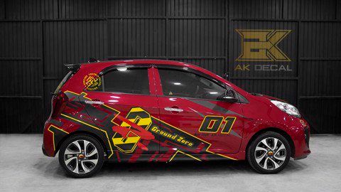 Dán decal xe hơi như thế nào để không bị xử phạt?