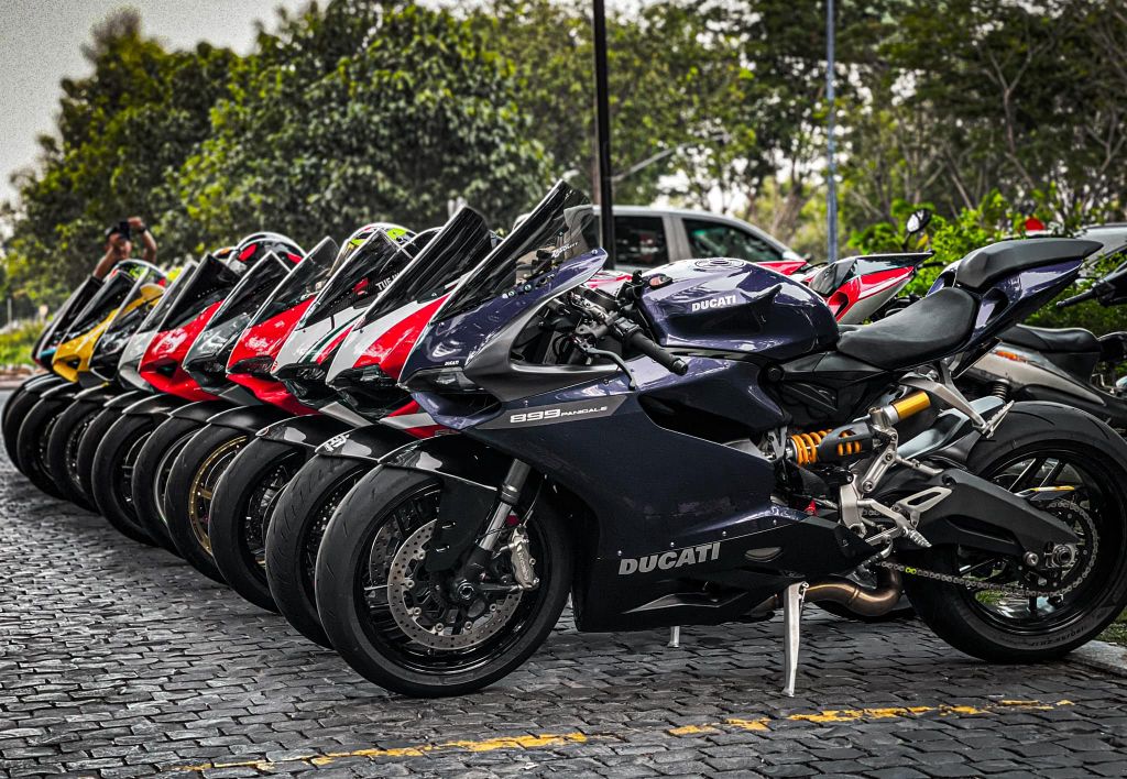 xe mô tô Ducati Panigale V4 ra mắt với mức giá hơn 700 triệu đồng