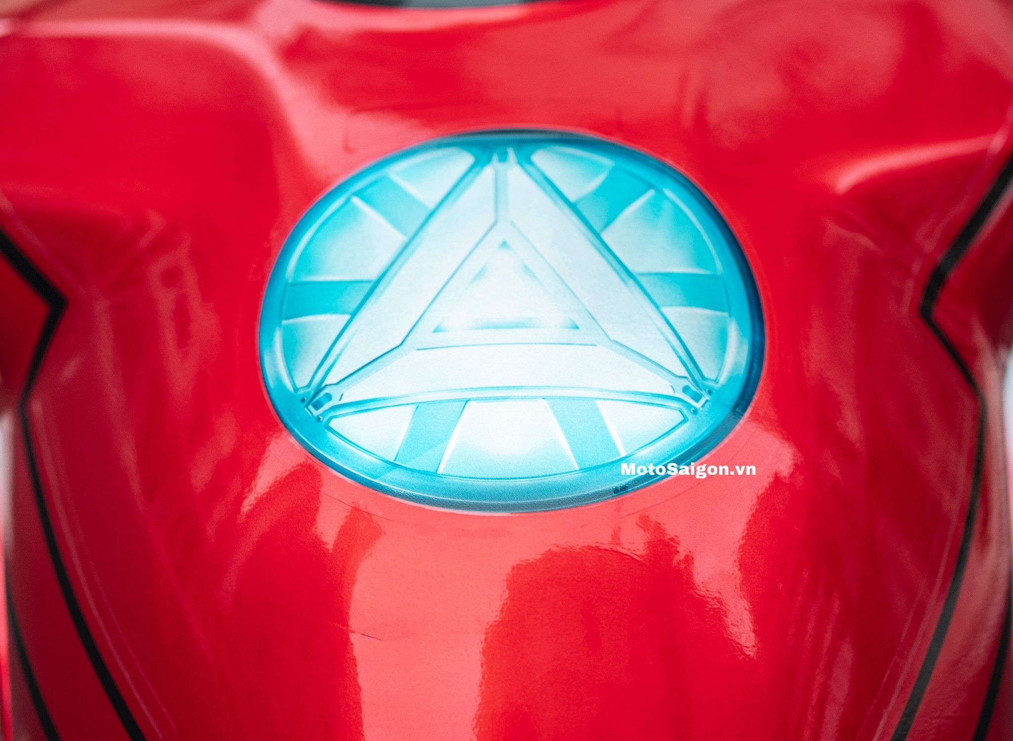 Lò phản ứng trên ngực của Tony Stark
